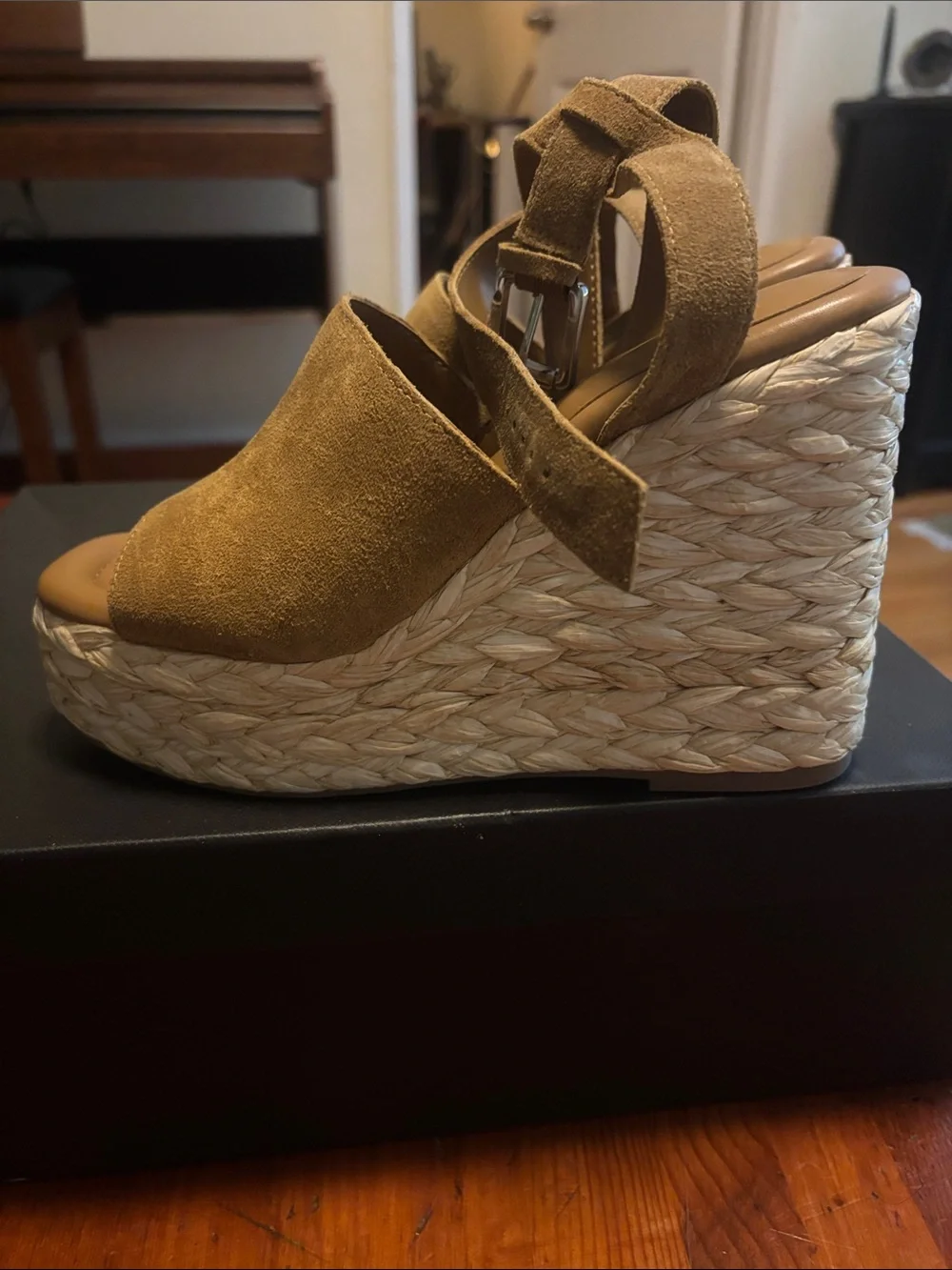 Marc Fisher stylish espadrille
